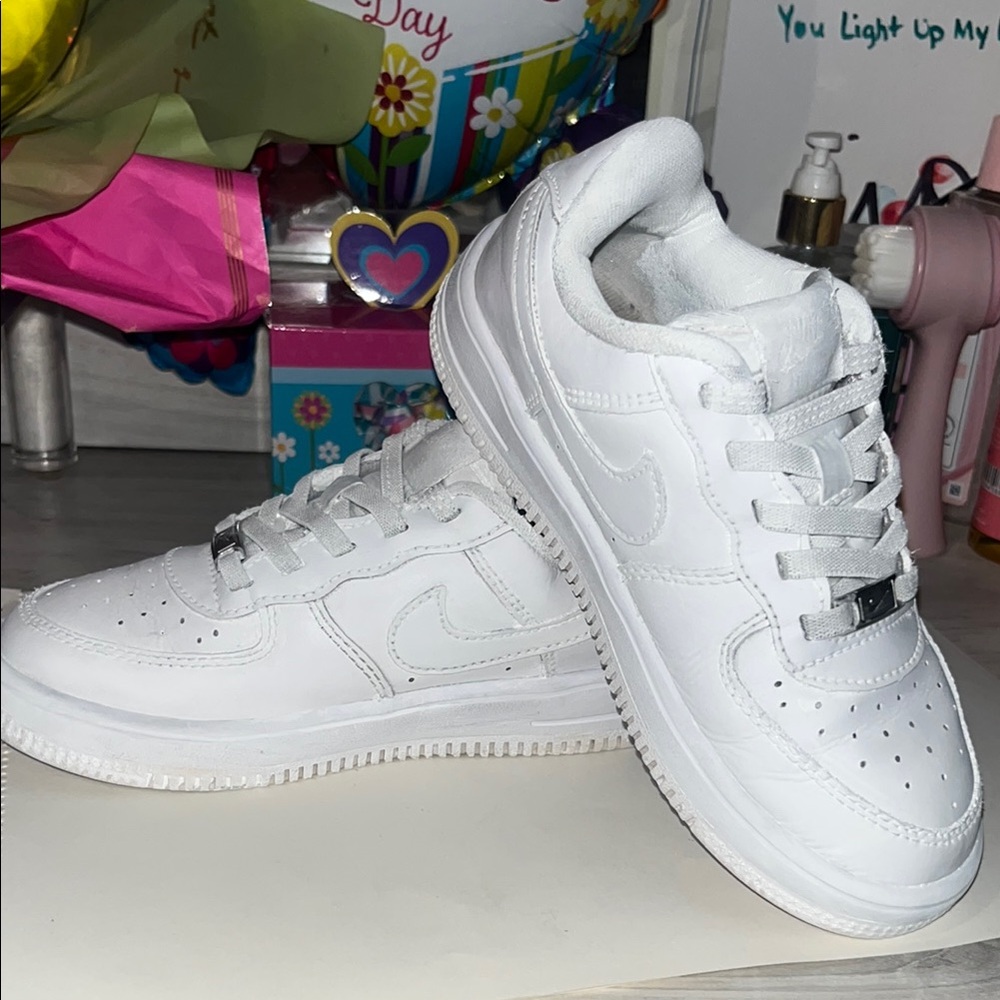 Nike White Sneakers for Everyday Comfort
